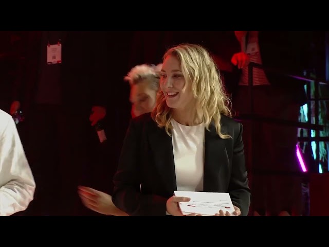 Vorschaubild zum Showreel Moderation von Desirée Ackermann