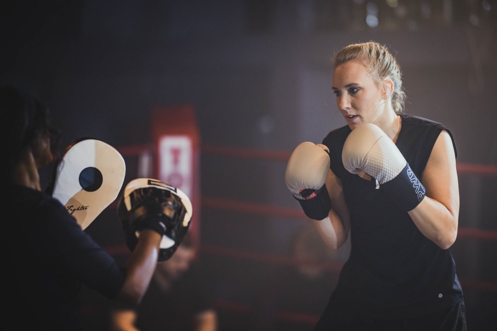 Boxen, Schauspielerin, Boxerin, sportliche Schauspielerin